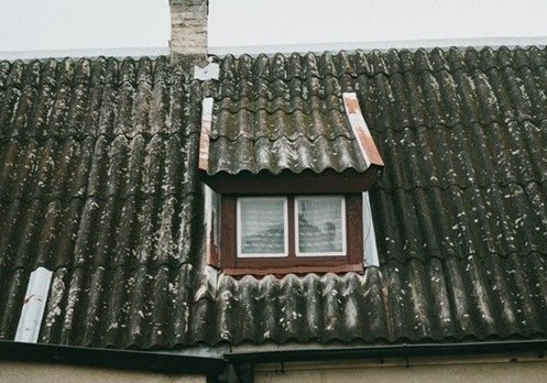 Decreet implementatie EU regeling asbestafbouwbeleid